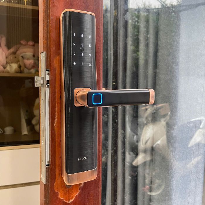 khoá cửa thông minh cho cửa kính 3