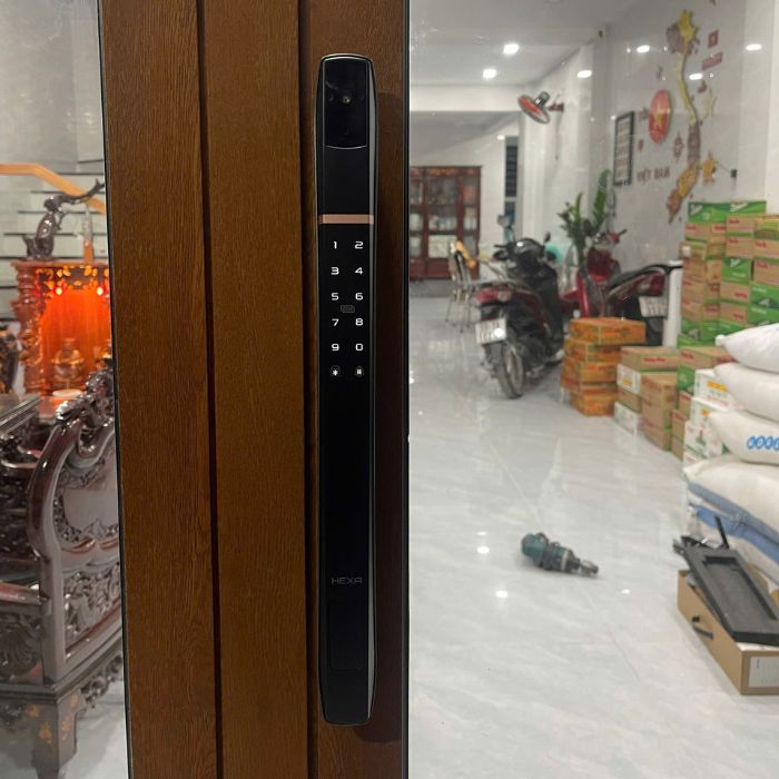 khoá cửa thông minh cho cửa kính 4