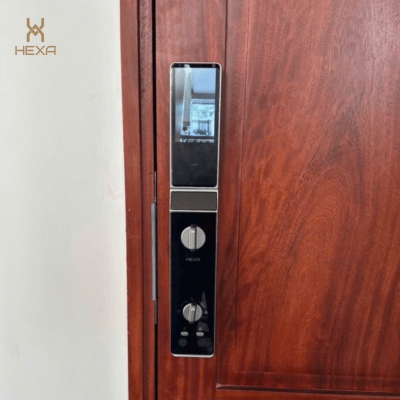 Khóa cửa vân tay giá bao nhiêu 3