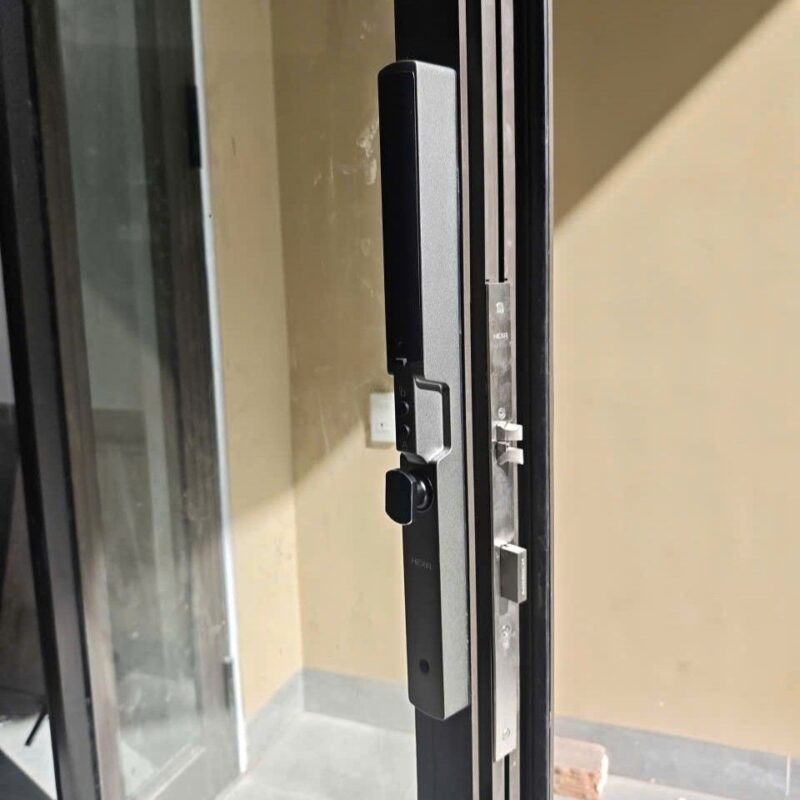 Khóa thông minh nhận diện khuôn mặt 6